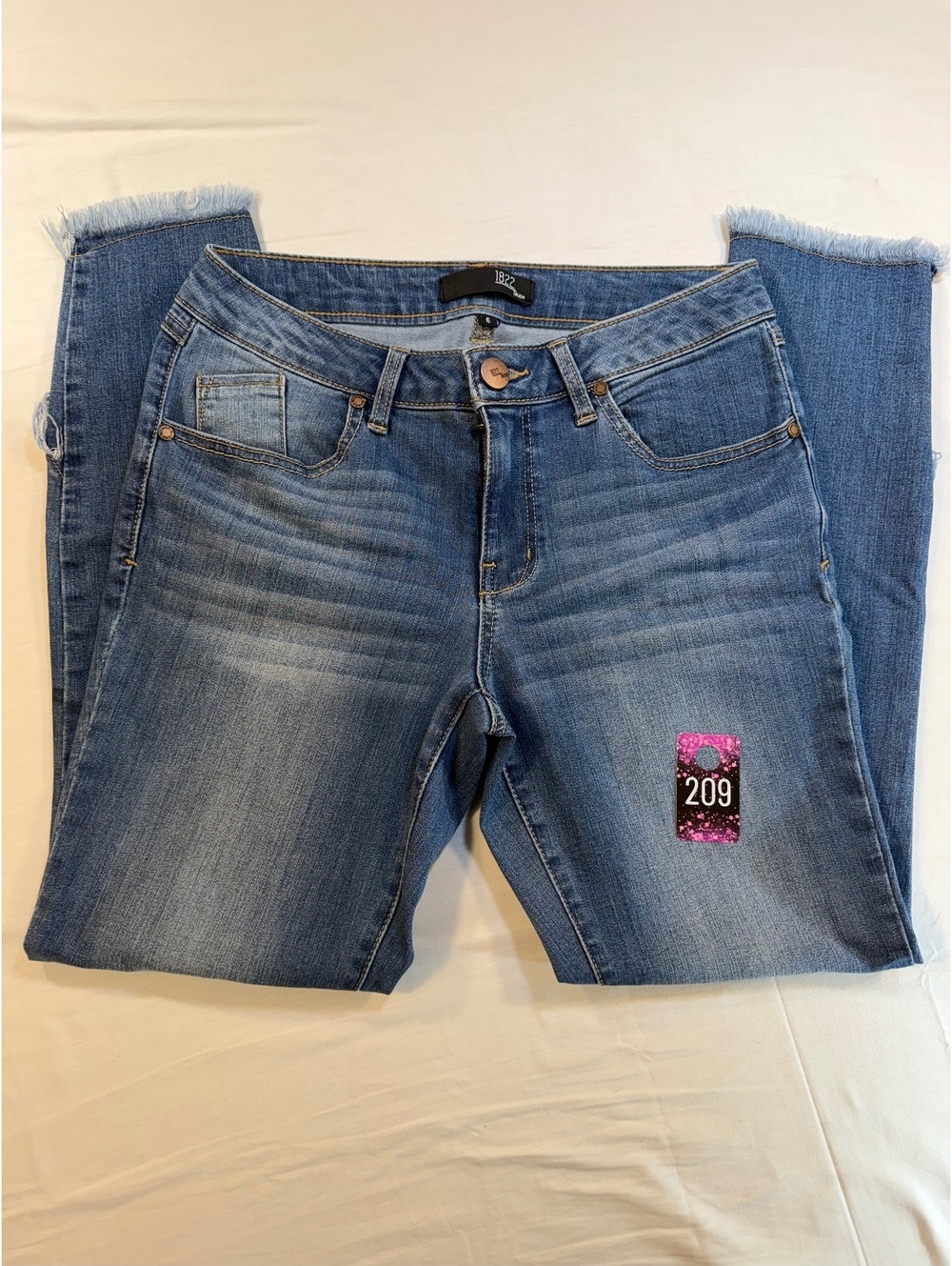 1822 Denim Women's Blue Distressed Frayed Hem Jeans Size 6